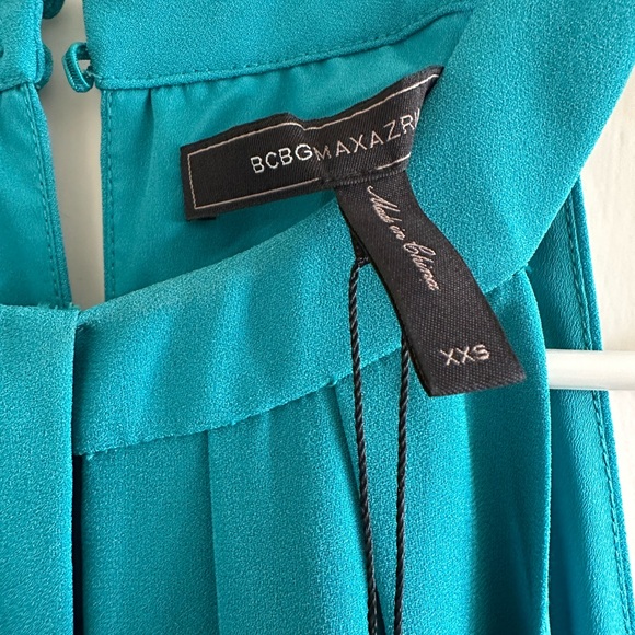 NWT BCBGMAXAZRIA dress size XS - Tristyn in seabreeze - Picture 6 of 7